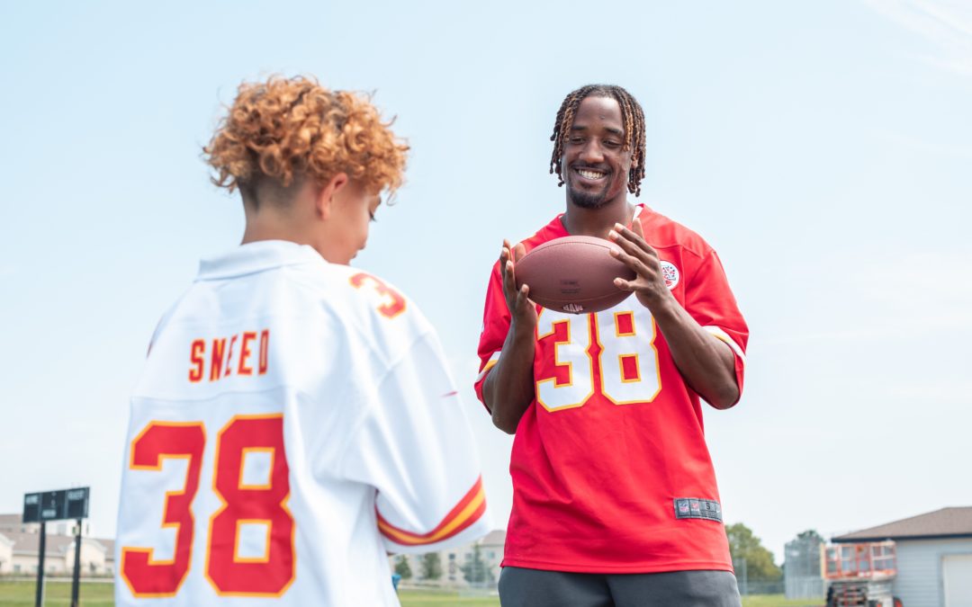 Big Brothers Big Sisters announces L’Jarius Sneed, cornerback for the Kansas City Chiefs, as new spokesperson 